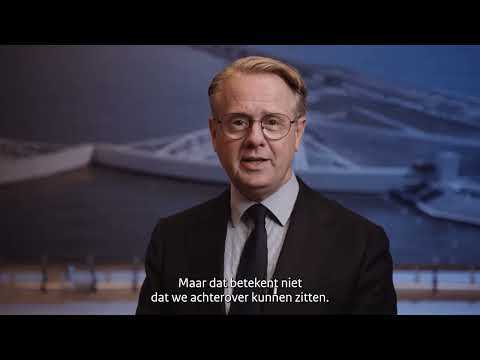 Minister Robert Tieman bij de Functioneringssluiting Maeslantkering 2025