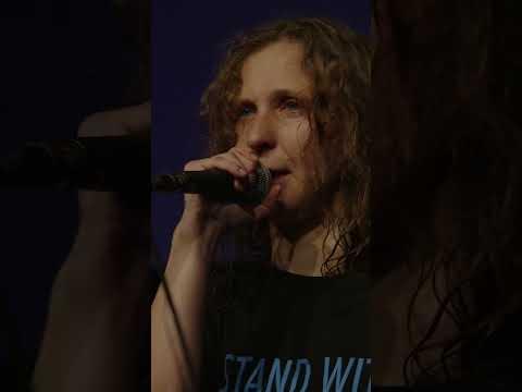 PUSSY RIOT op het PARTIJ VOOR DE DIEREN congres! 🔥